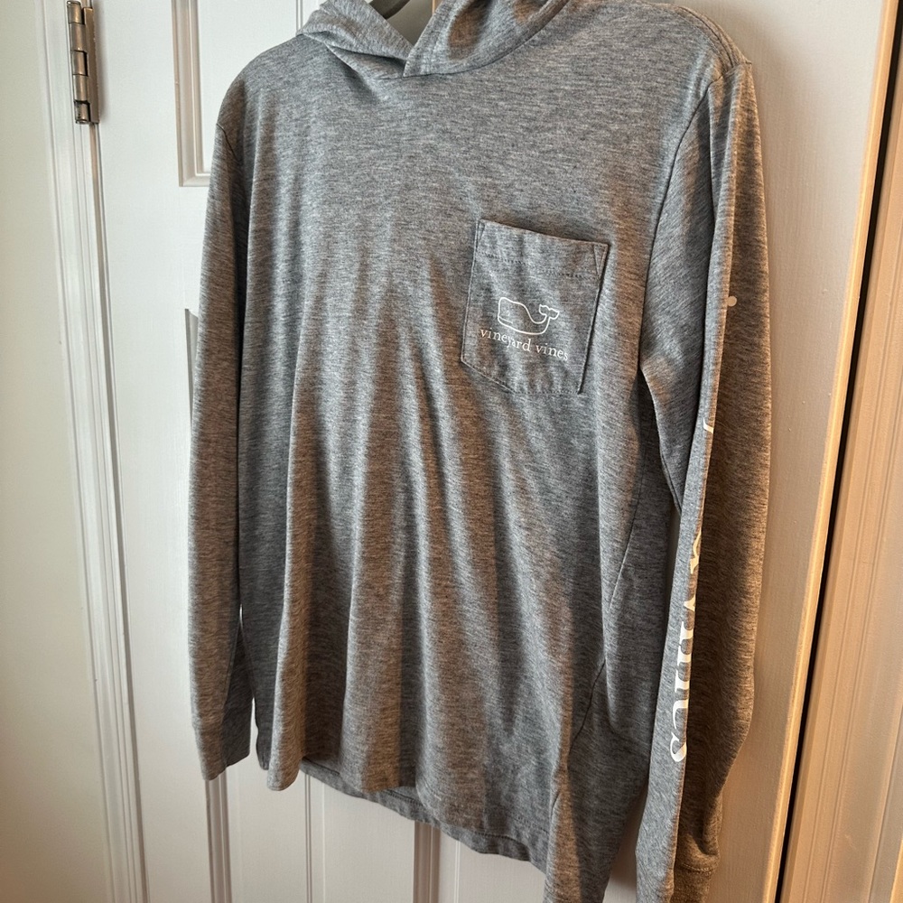 Vineyard Vine long sleeve hooded t